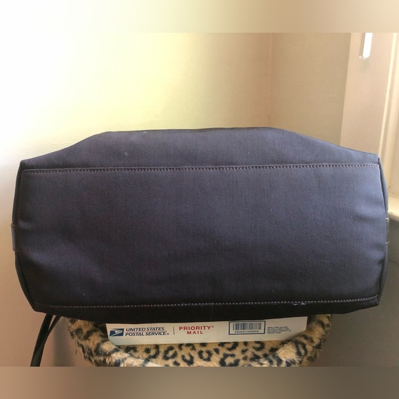 GUC Gucci Leather & Nylon Shoulder Bag - Picture 3 of 14